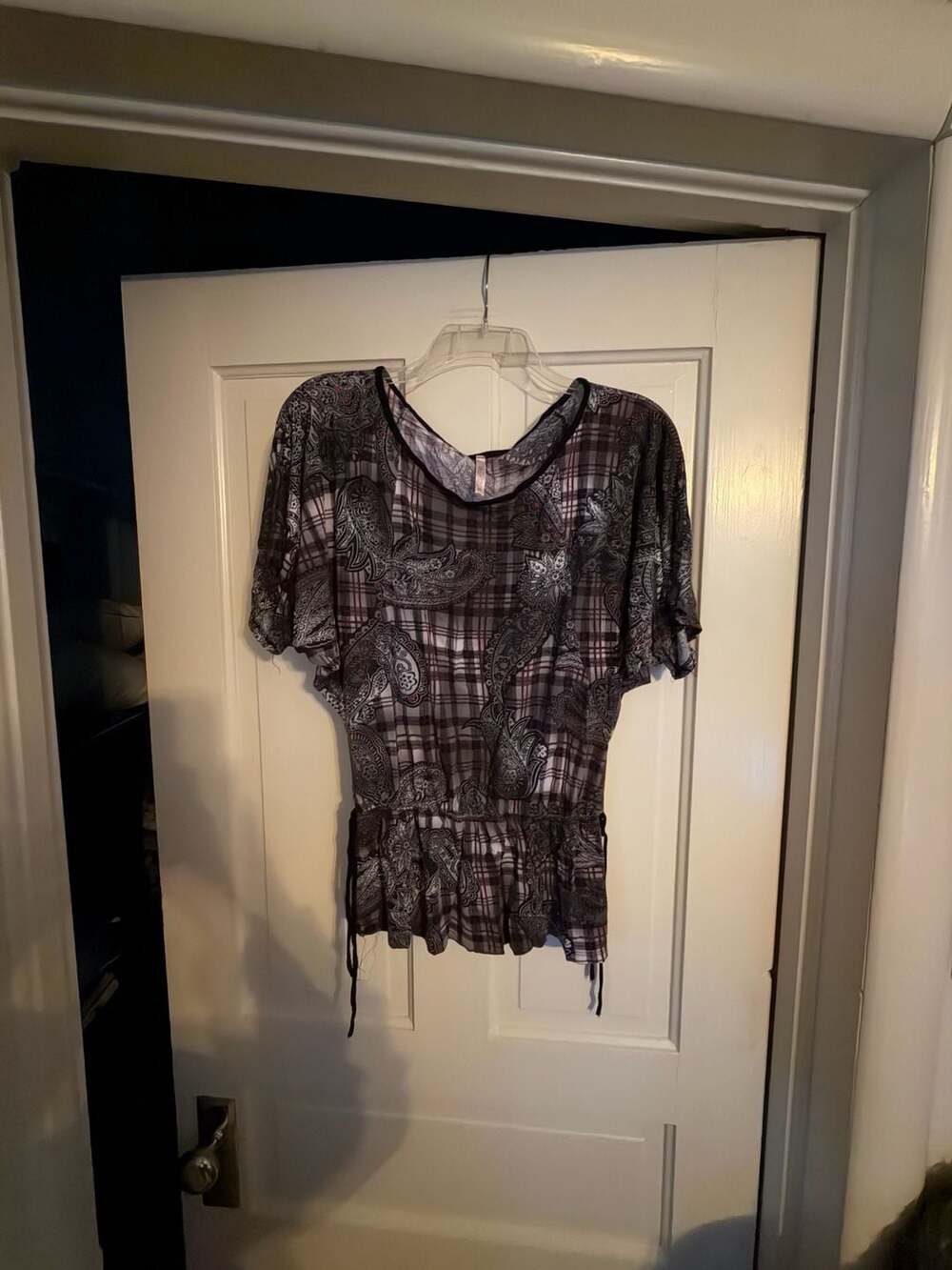 Rue21 Paisley Plaid Blouse Size M Gray Black Short Sleeve Top